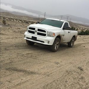 Meet your Posher, Cesar